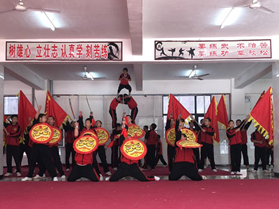 少林寺武术学校的幼儿班级的学员