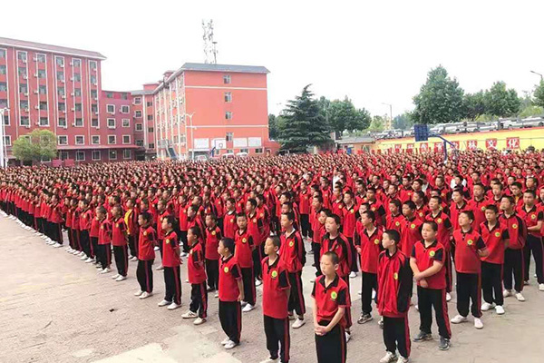 嵩山少林文武学校